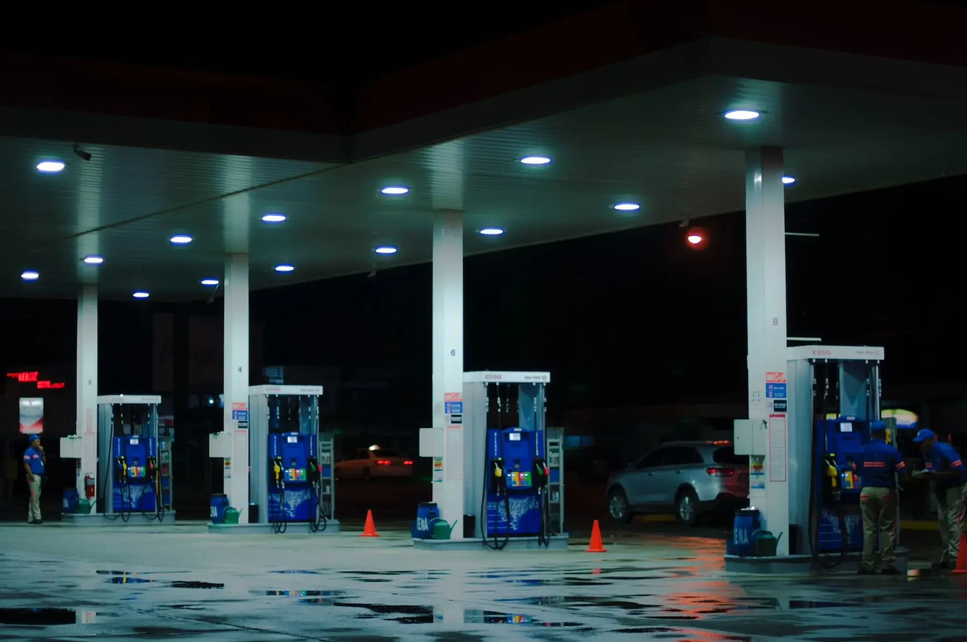 imagen de una estación de servicio
